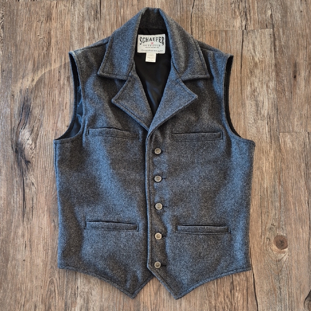 Schaefer Men's Gray Wool Vest